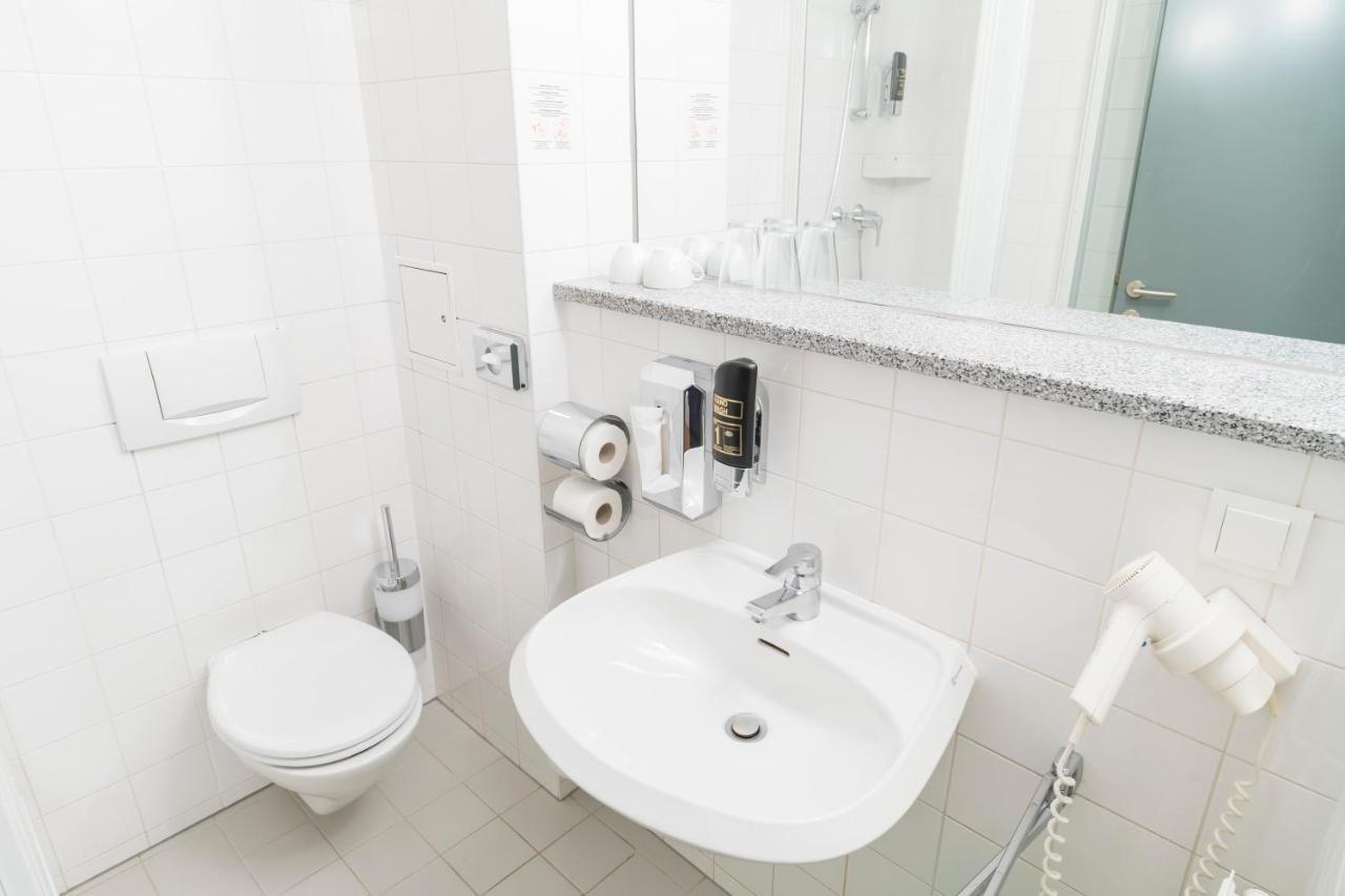 Deluxe Double Room,1145363485:JPEG